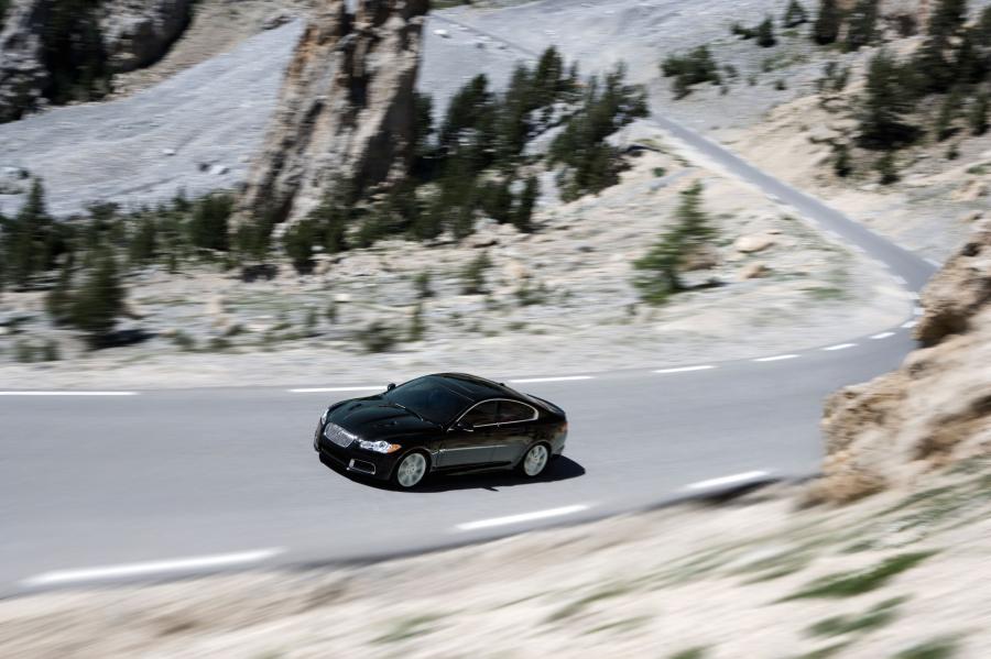  Jaguar XFR 2009 года  (фото 102 из 141)